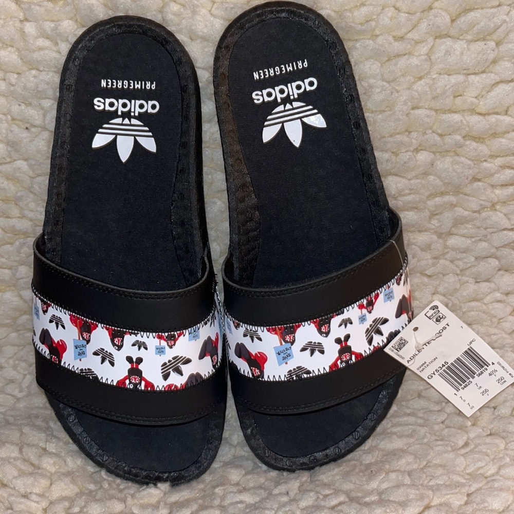 Adidas Originals Adilette Boost Black sandals sz 7 NWT